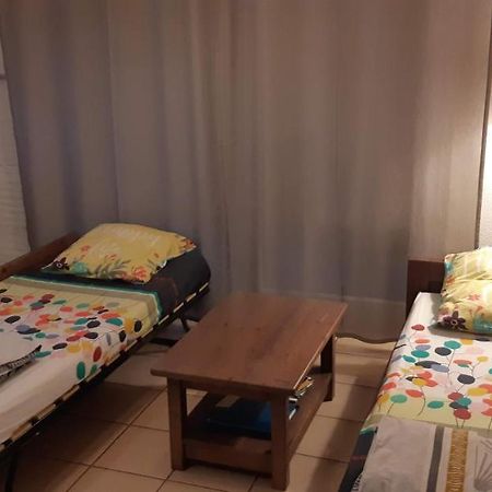 Charmant Logement Avec Piscine Bergerac Dış mekan fotoğraf